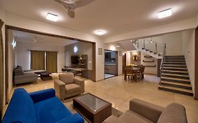 Vrr Astoria Hotel & Convention Center